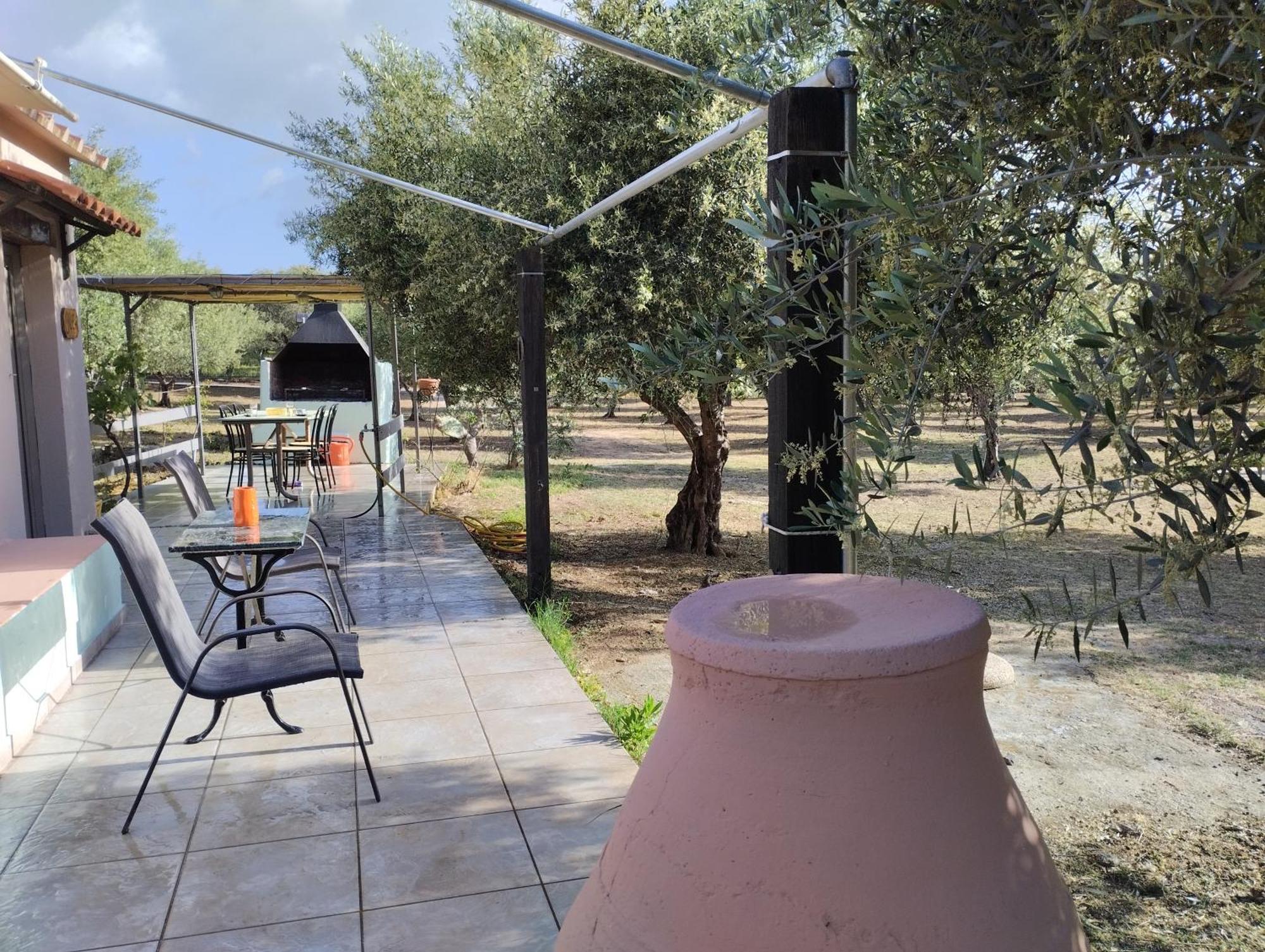 Olea Cottage Galatás Exterior foto